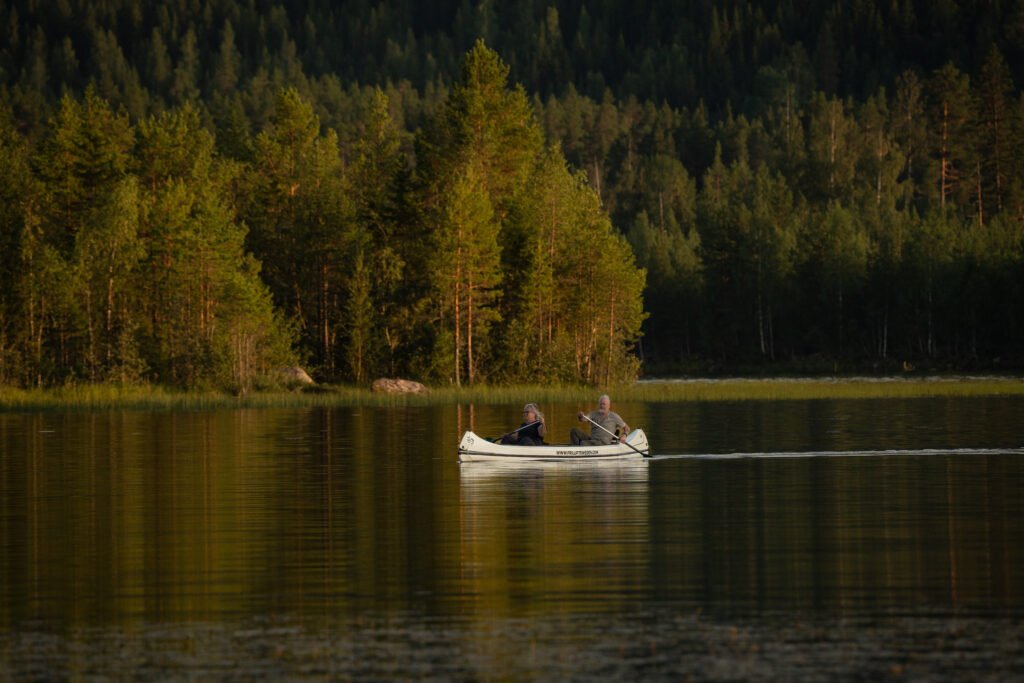 Canoeing on Lake Ljusnan near the guesthouse at InnerTrail Sweden