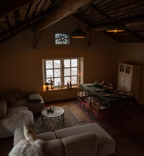 Living room inside the guesthouse at InnerTrail Sweden